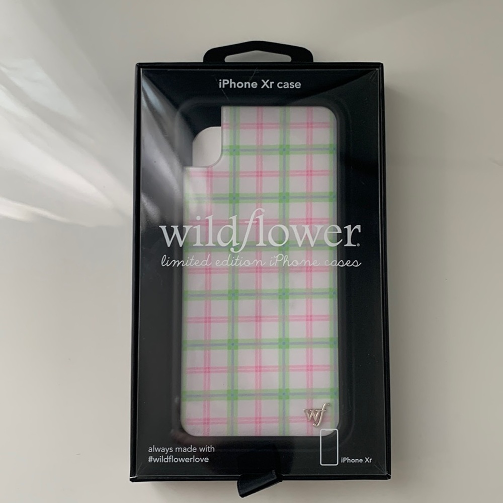 wildflower plaid pastel iphone xr case (comes with box)